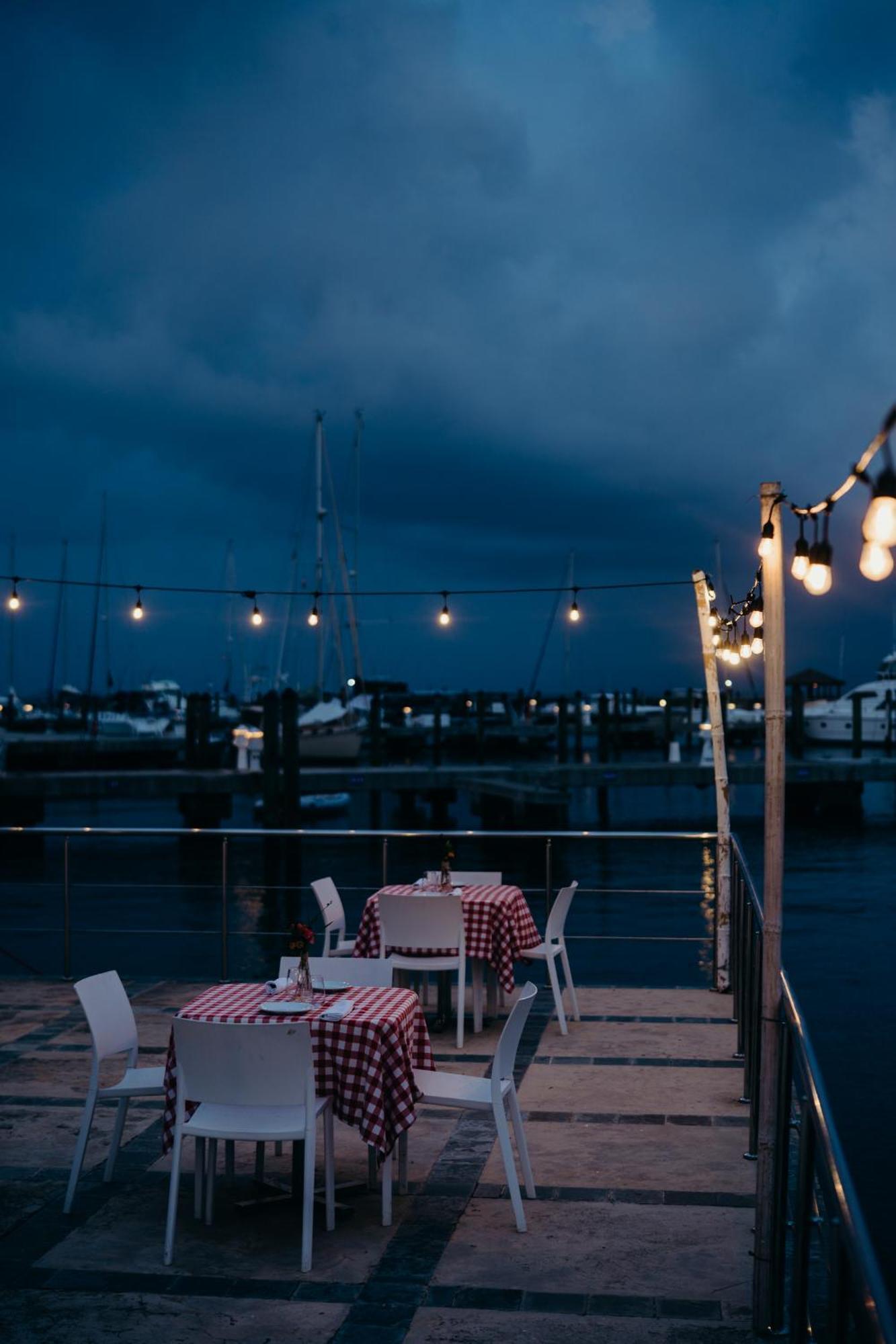 The Bannister Hotel & Yacht Club By Mint Samana Bagian luar foto