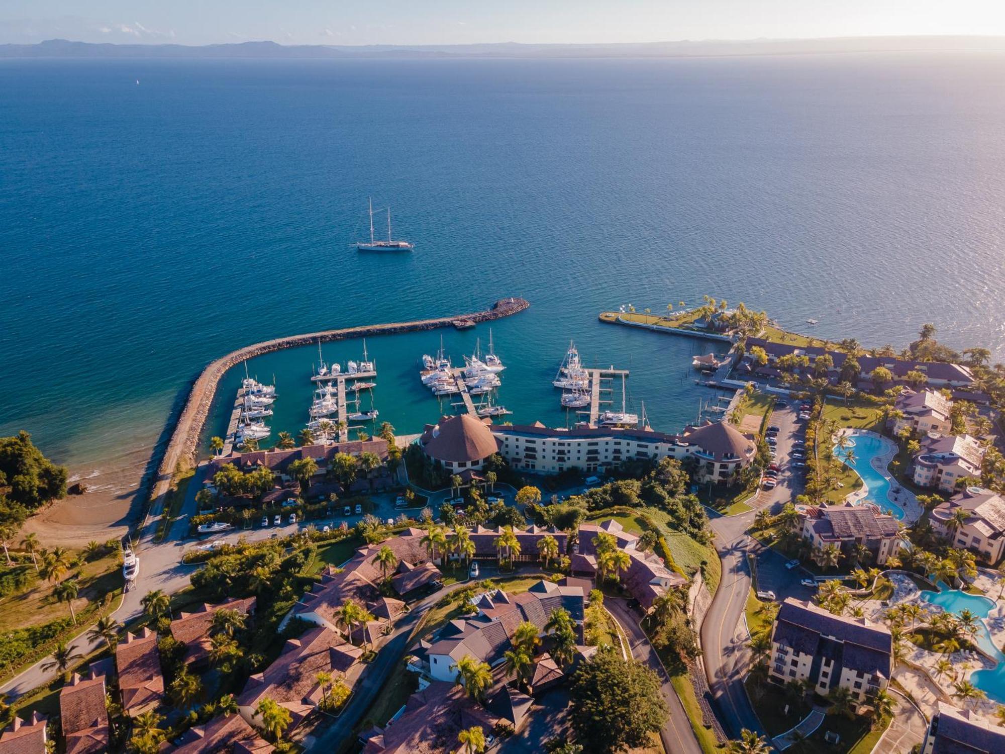 The Bannister Hotel & Yacht Club By Mint Samana Bagian luar foto