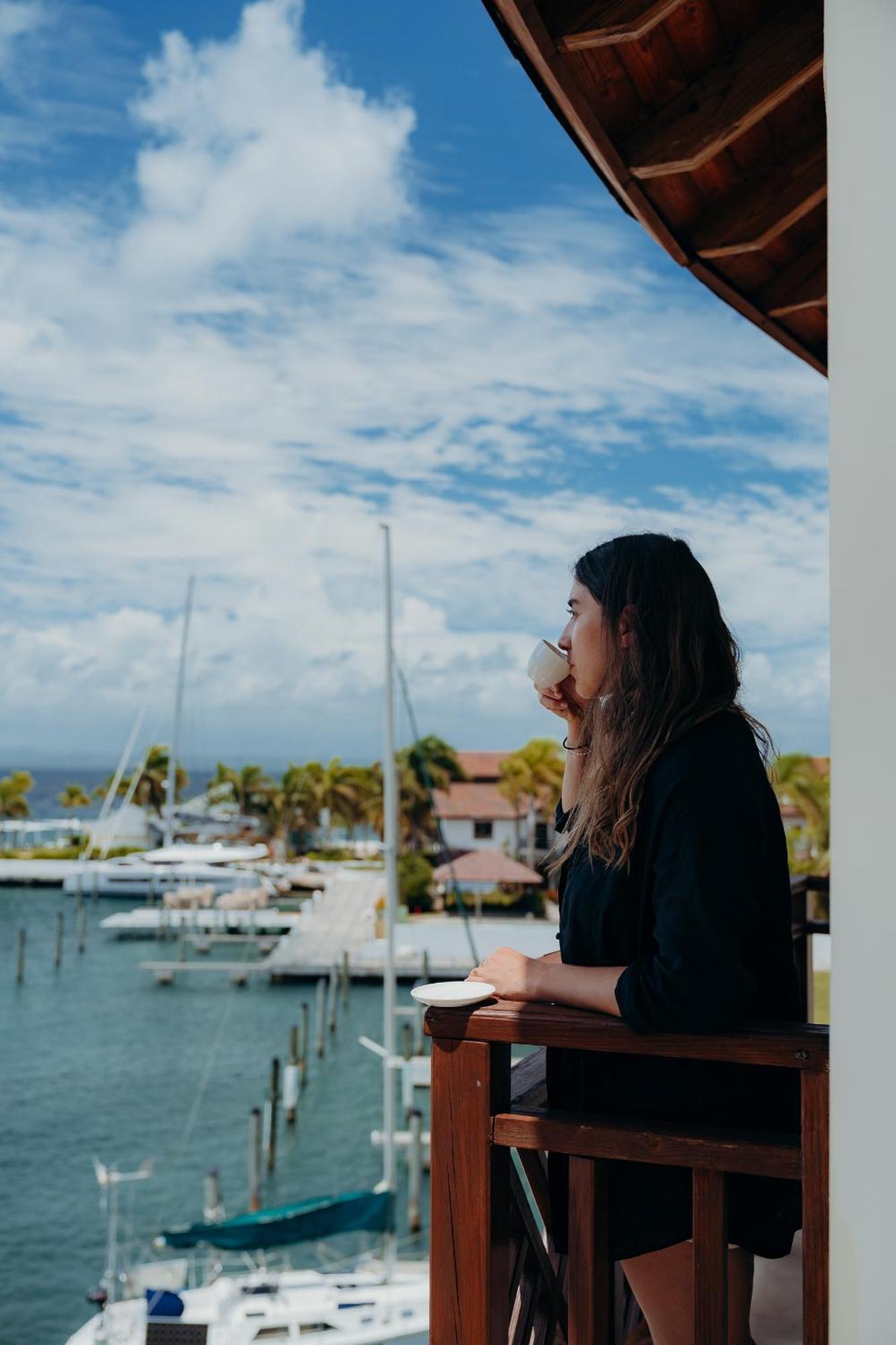 The Bannister Hotel & Yacht Club By Mint Samana Bagian luar foto